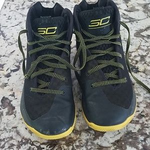 Boys size 4 Steph Curry Under Armour